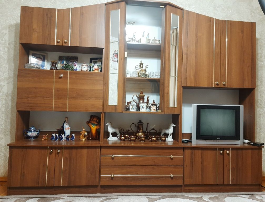 Продам стінку б/у