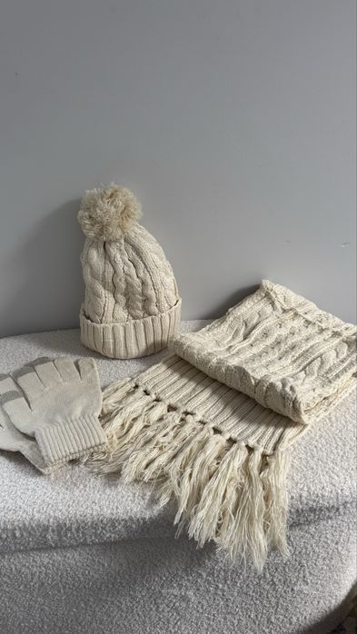 Nowy damski zestaw czapka szalik rekawiczki