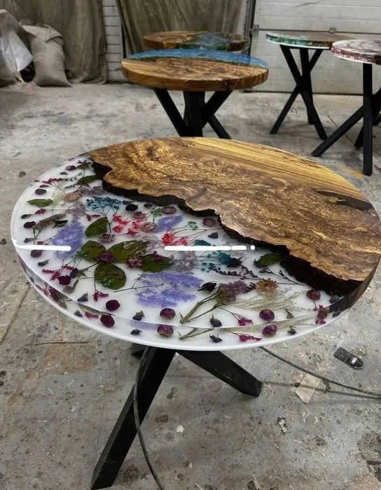 Журнальний столик із слеба та епоксидної смоли