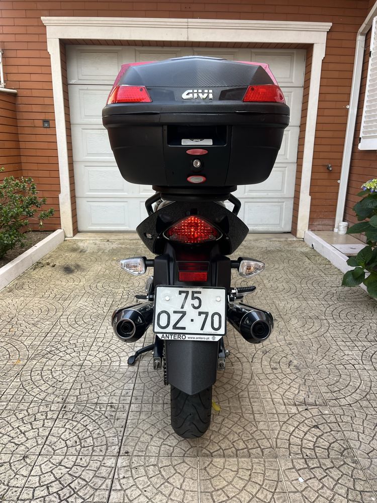 Suzuki Inazuma 250