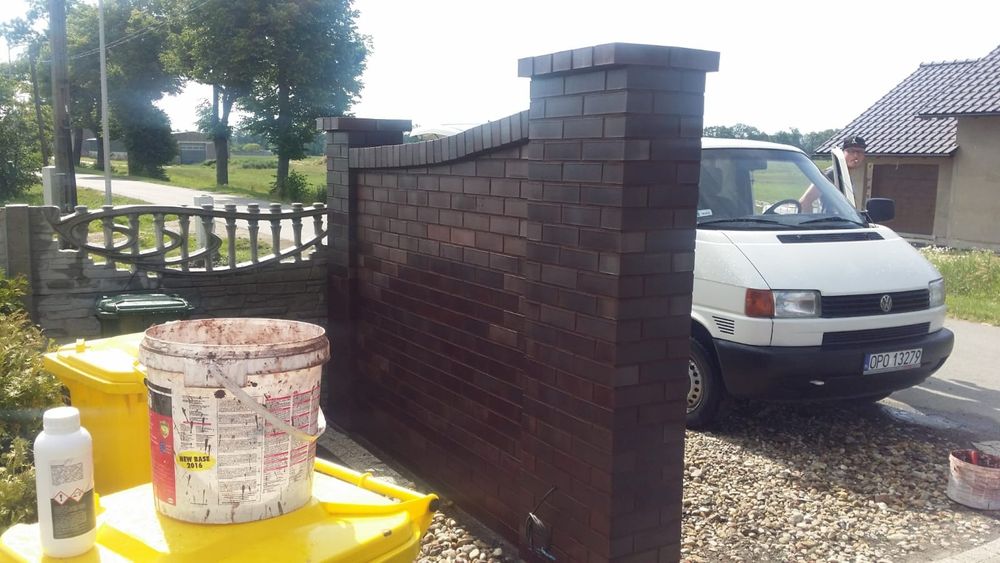 Murowanie z kamienia ,klinkieru i pustaków.