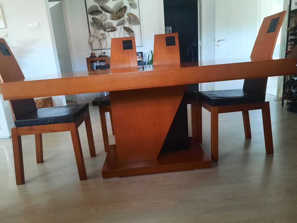 Mesa de Jantar c/6 cadeiras