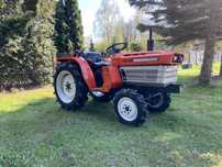 Kubota, traktorek 4x4, traktor ogrodnik
