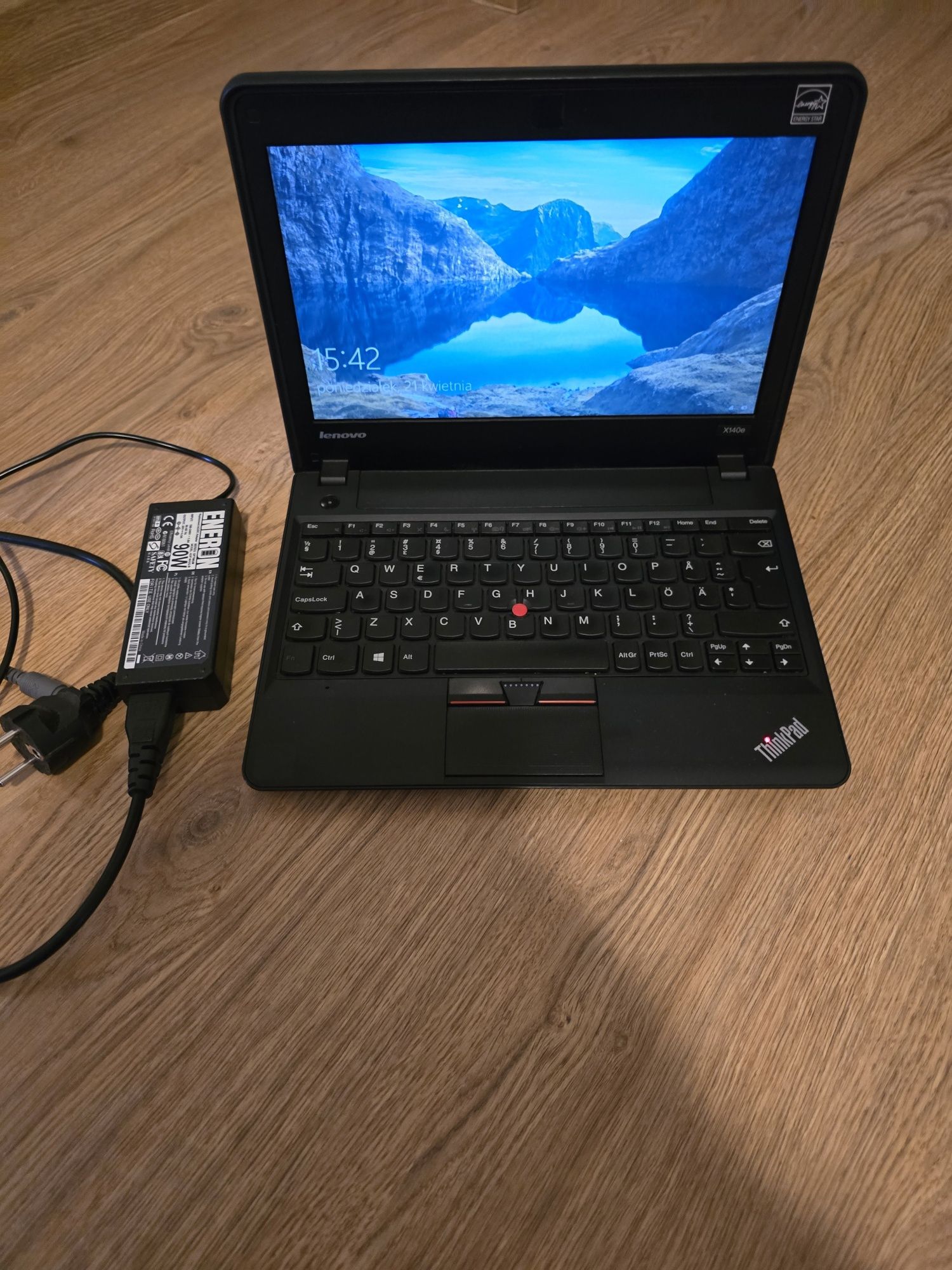 Laptop lenowo  .