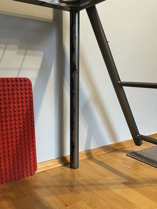 Metalowe łóżko ikea