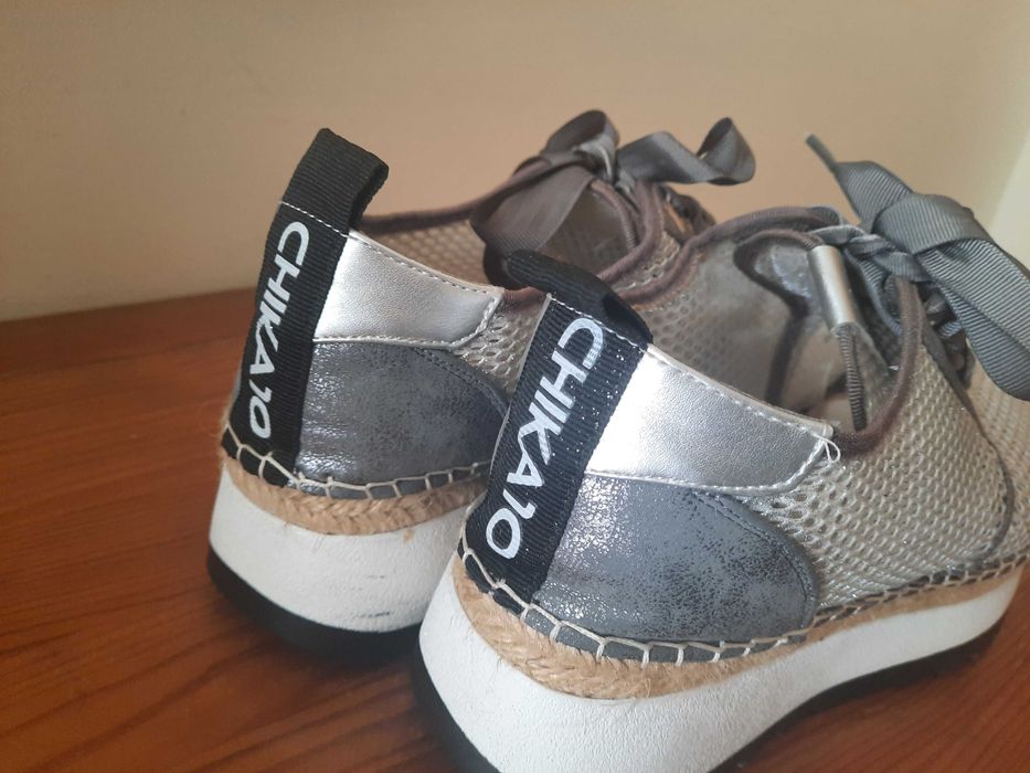 Tenis prateados n. 36