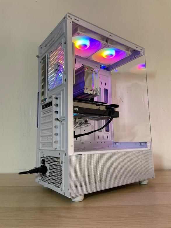 Torre Gaming com RX 6600 (Semi Nova)