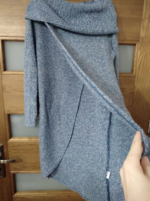 Ciepły sweter dla kobiety w ciąży, lub mamy karmiącej.