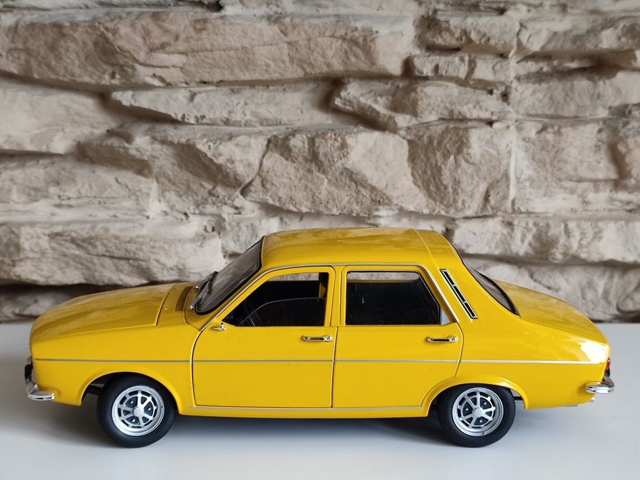 Norev Renault - Dacia R12 TS 1973 skala 1/18