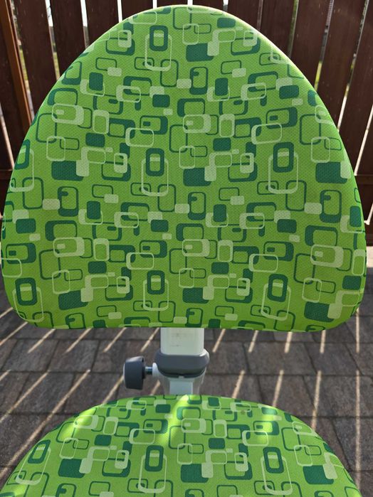 Krzesło ergonomiczne regulowane do biurka dla dziecka