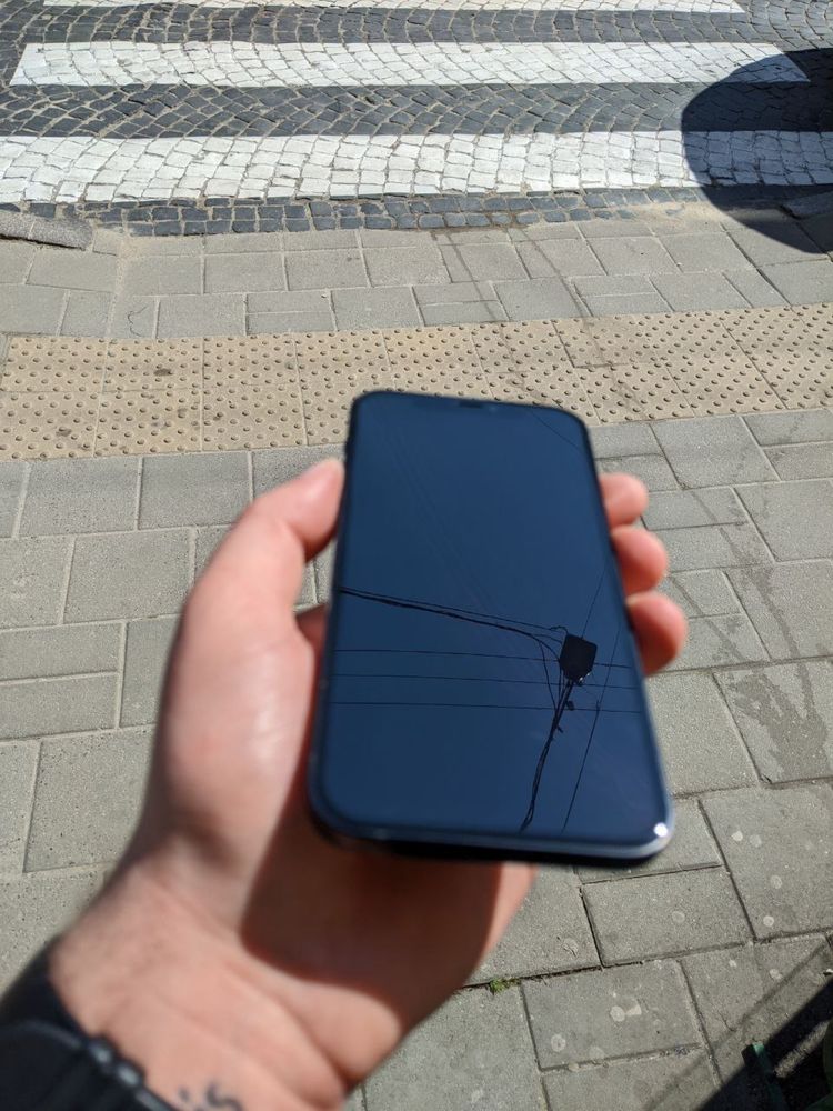 Телефон IPhone 12  Black 64gb АКБ 91