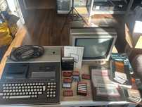 Komputer retro Philips P2000T z monitorem – kolekcjonerski rarytas 80s