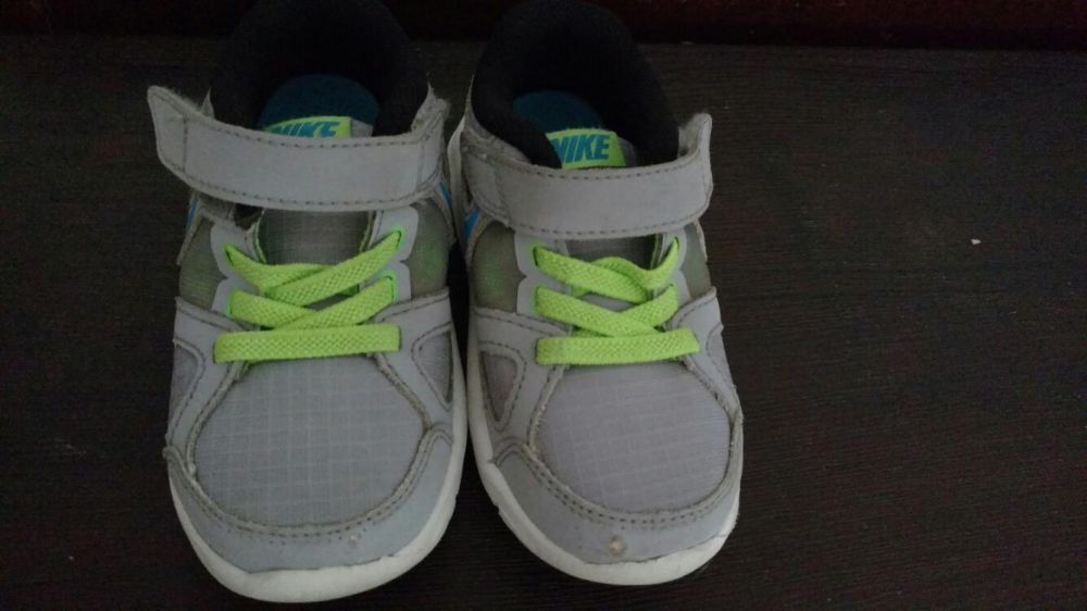 Кроссовки Nike на ребенка 3-х лет