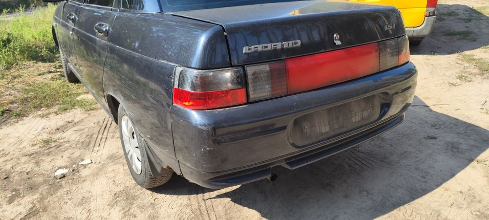 Задний фонарь ваз 2110  2112 авторазборка