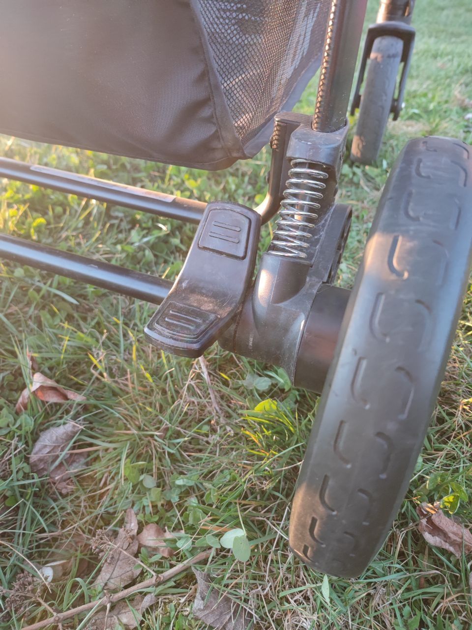 Funkcjonalny wózek Cybex Leotie Pure CBX (czerwony),