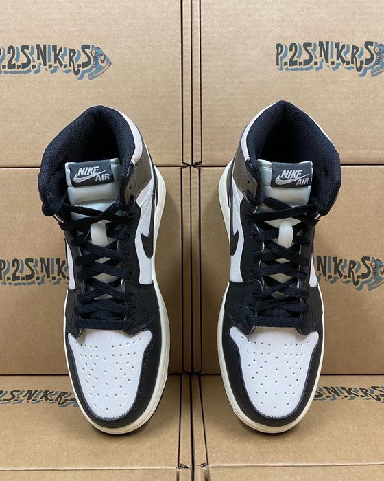 Jordan 1 Dark Mocha