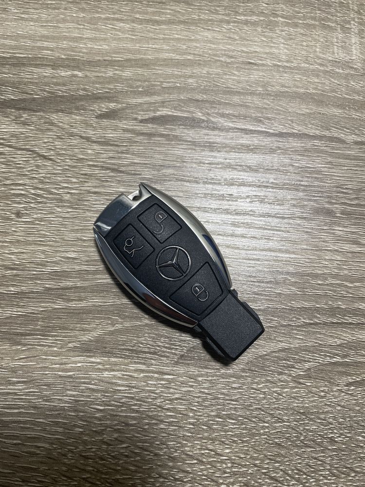 Оригинальный ключ Mercedes