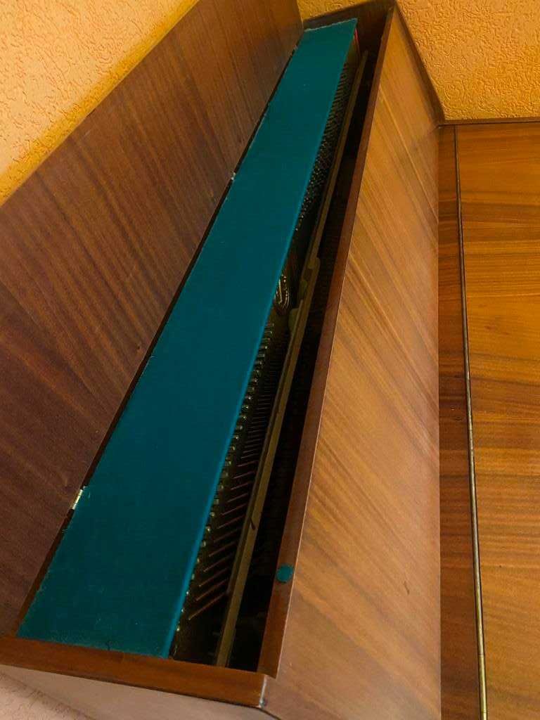 Pianino CALISIA.
