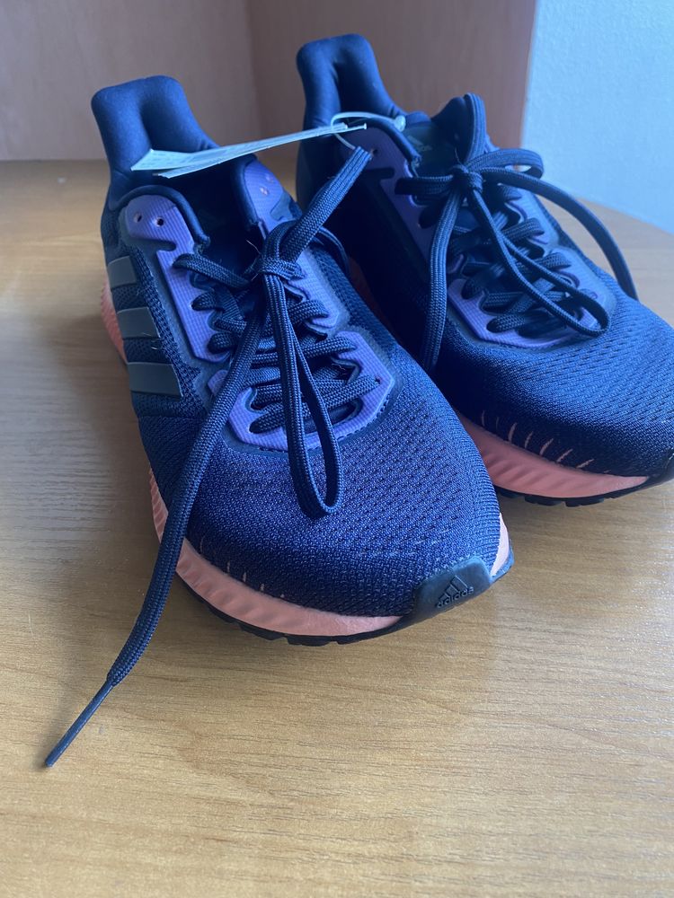 Кросівки adidas нові оригінал