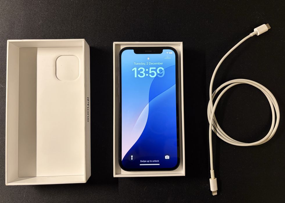 iPhone 12 64 GB Czarny - Stan idealny