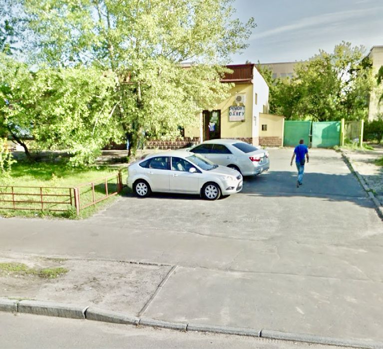 Земельна ділянка Фасад з будівлею під торговий центр