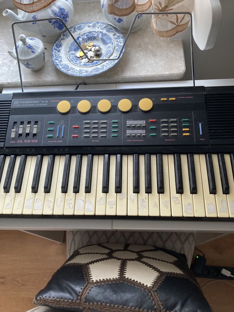 Syntezator keyboard, organy
