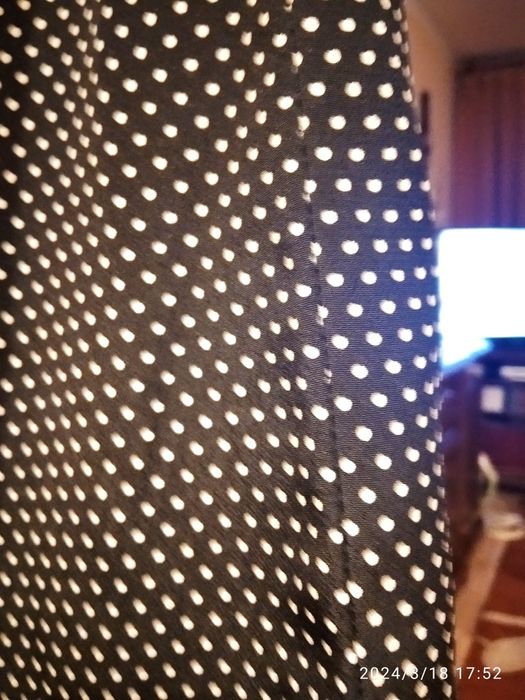 Spódnica czarna w białe kropki r. 44