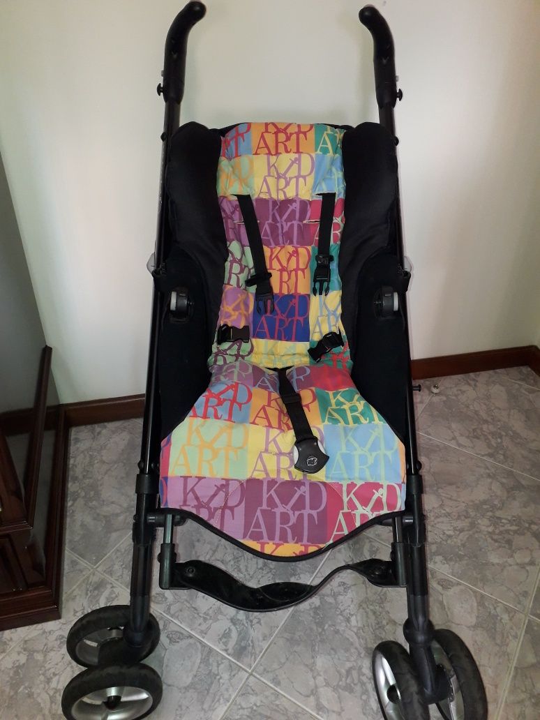 Carrinho de bebé, babycoque e base isofix