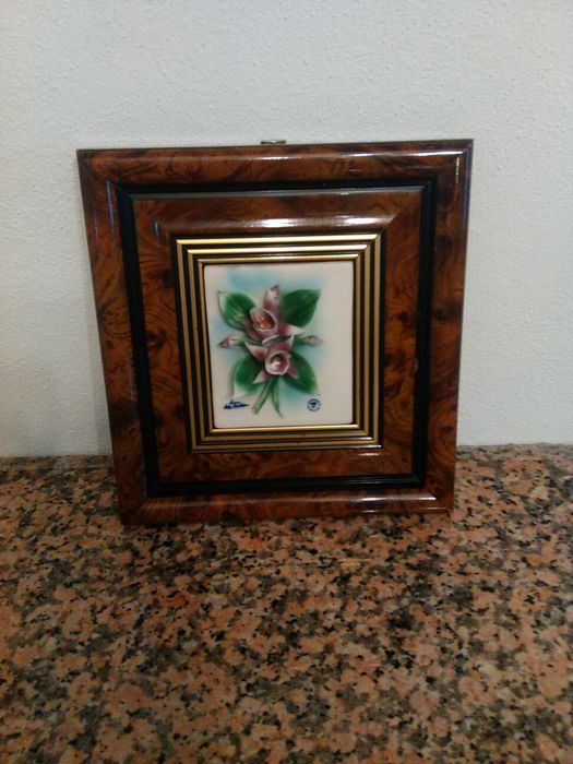 Quadros Italianos com flores em porcelana