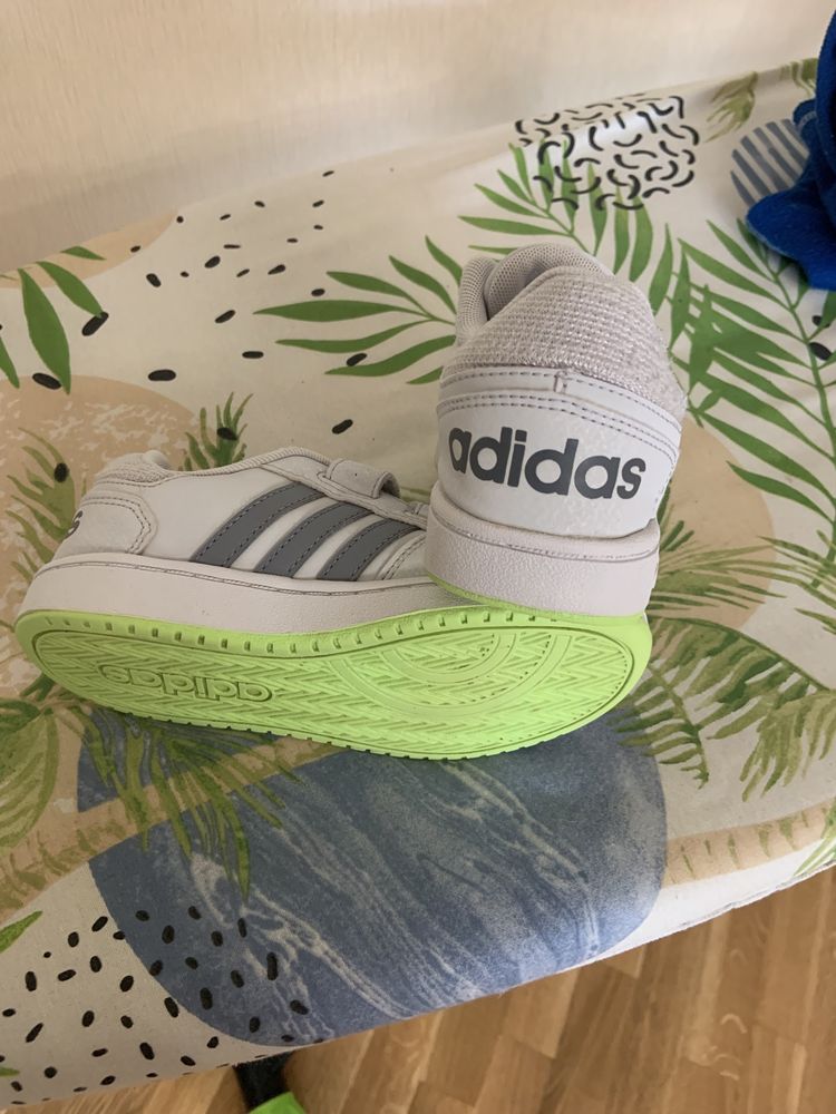 Adidas кросівки оригінал