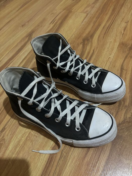 Жіночі кросівки converse