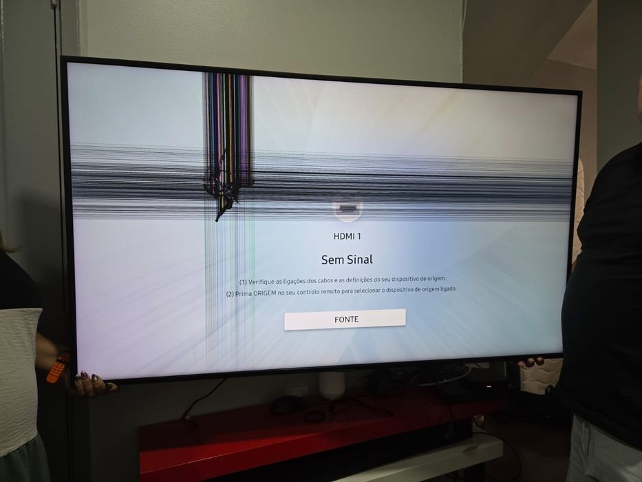 TV Samsung UE40EH5000W – Ecrã Partido (Peças)