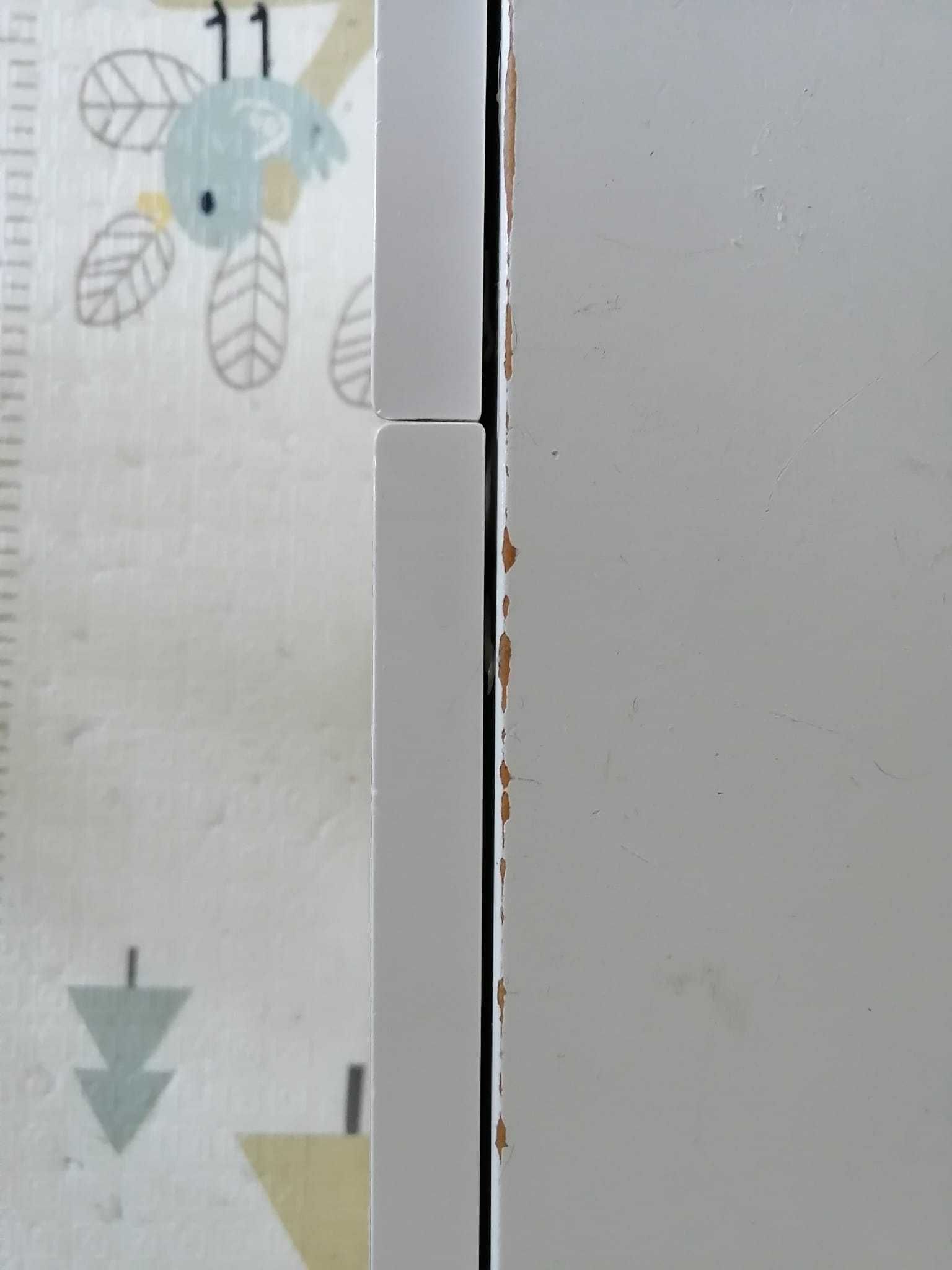 Várias estantes e armários BESTÅ IKEA a partir de 10€