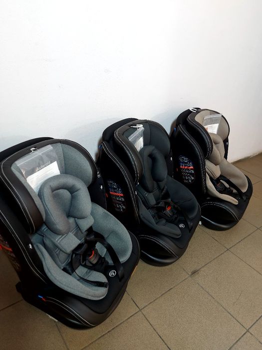 Автокресло ПОВОРОТНОЕ с ISOFIX Carrello ASTEROID от рождения до 10 ле
