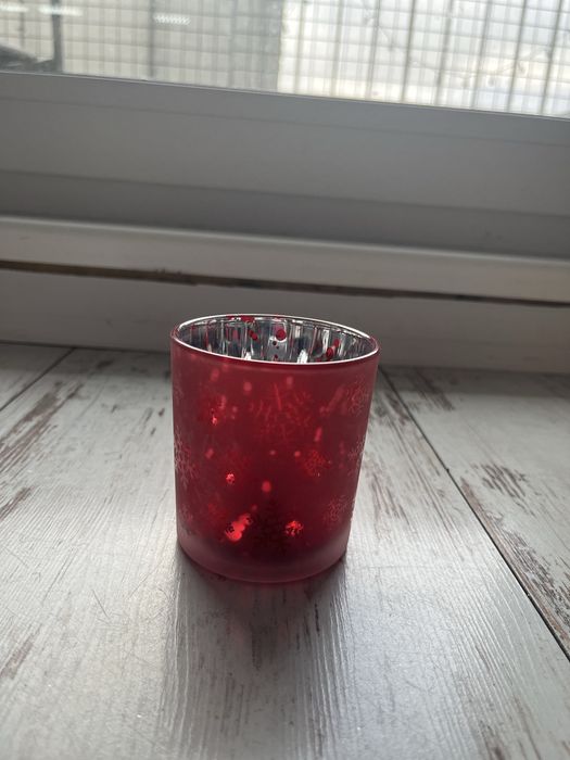 Świąteczny szklany świecznik