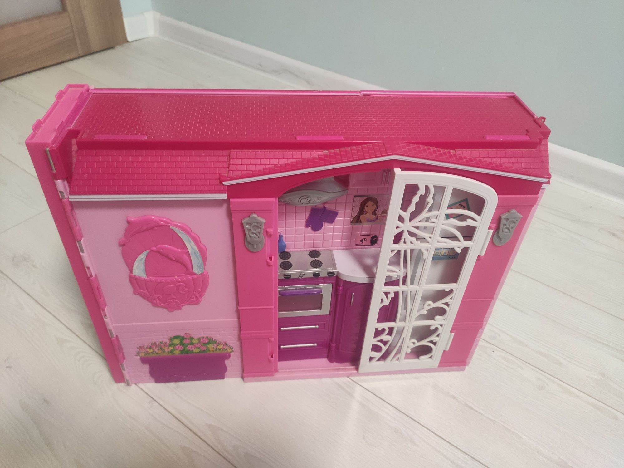 Domek Barbie kuchnia łazienka