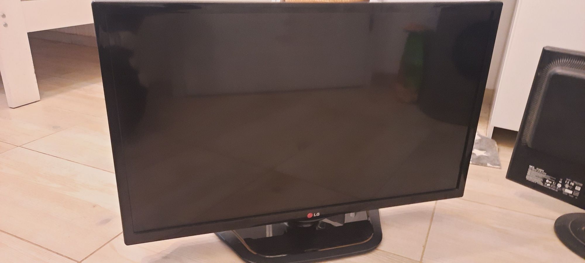 TV LG 32" 80 cm Telewizor uszkodzony