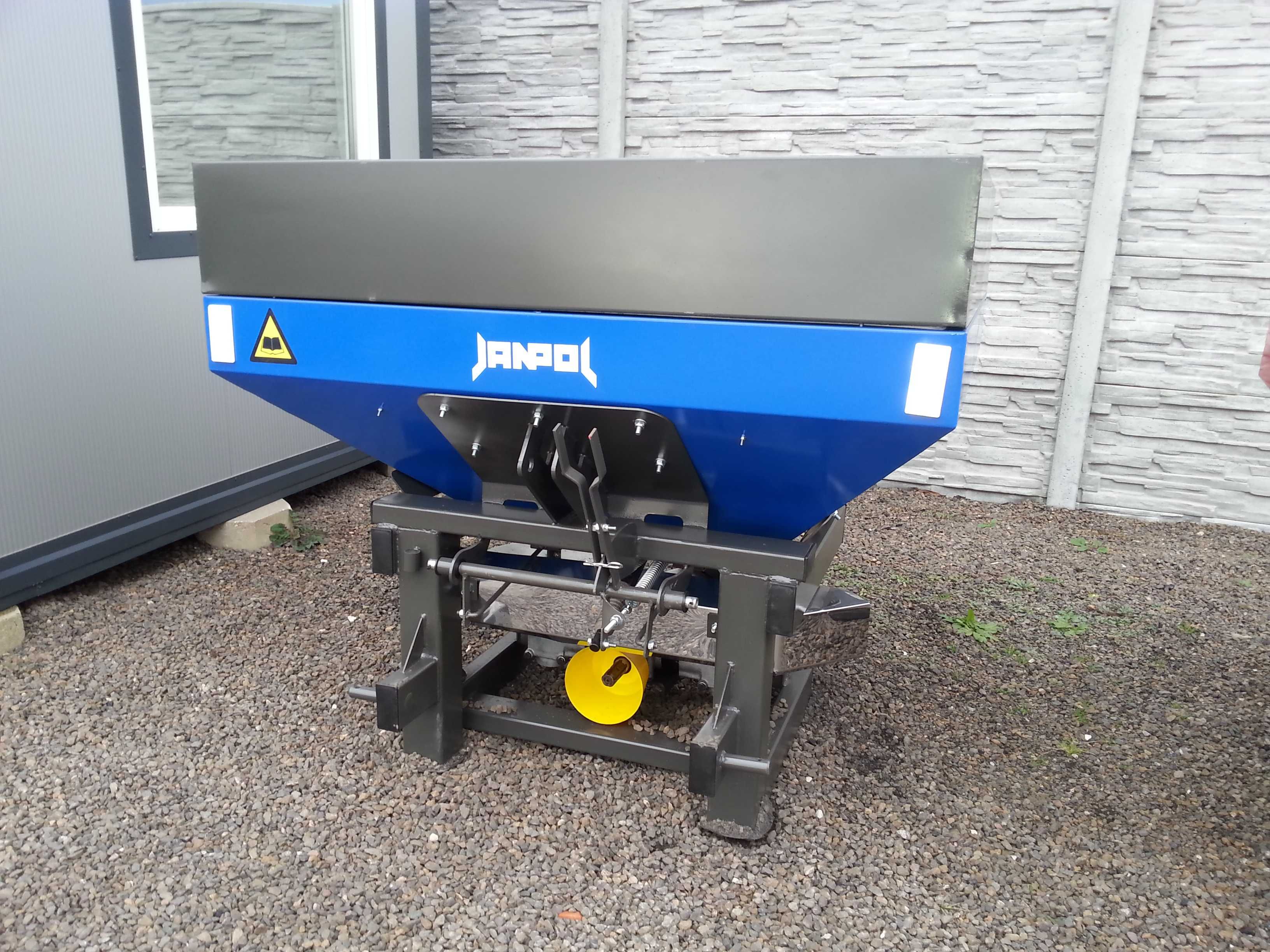 Rozsiewacz HIT Janpol 600/1200 hydraulika Nowy Dowóz Model 2024