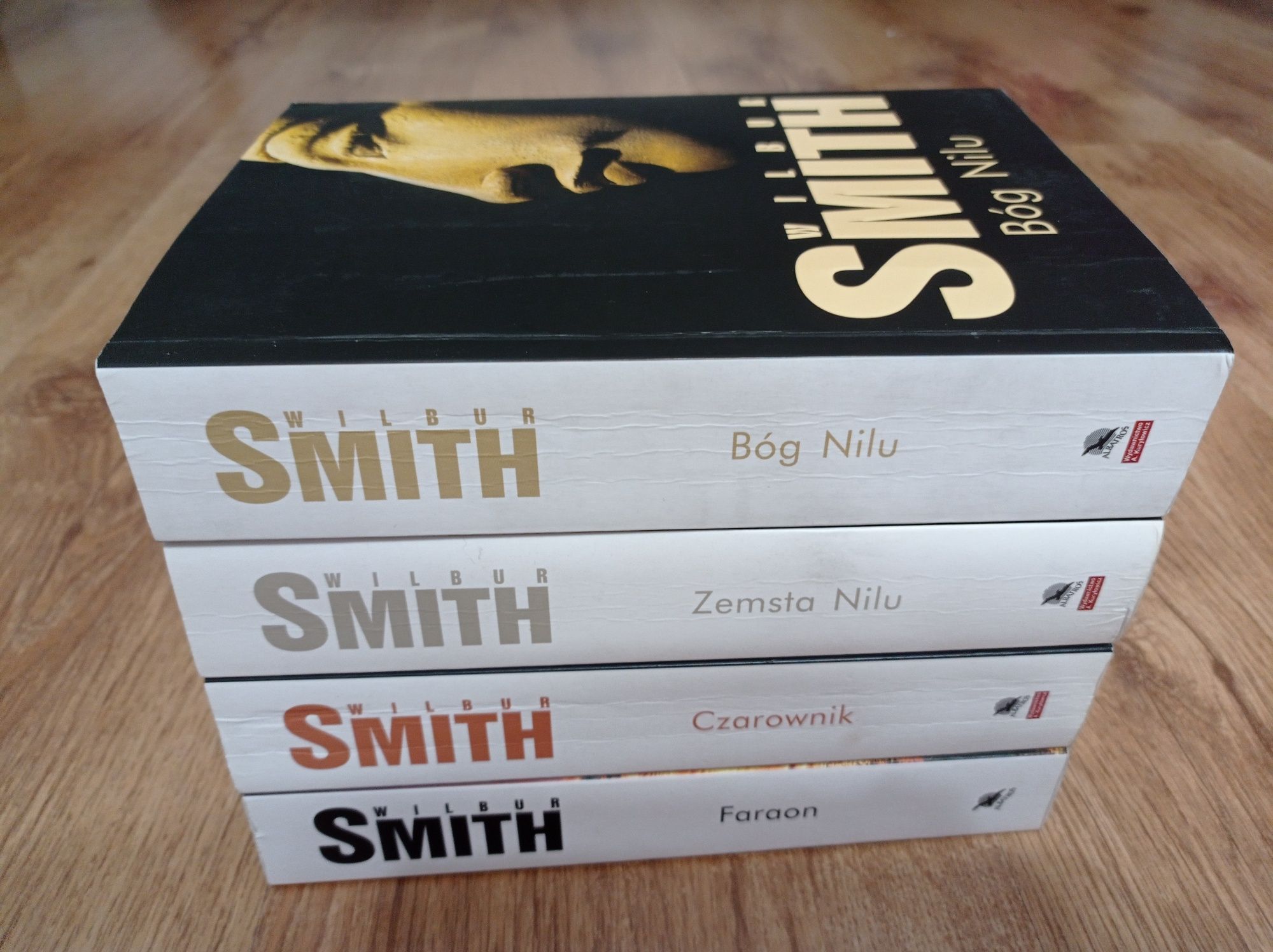 Wilbur Smith - cykl egipski, Faraon, Bóg Nilu, Zemsta Nilu, Czarownik