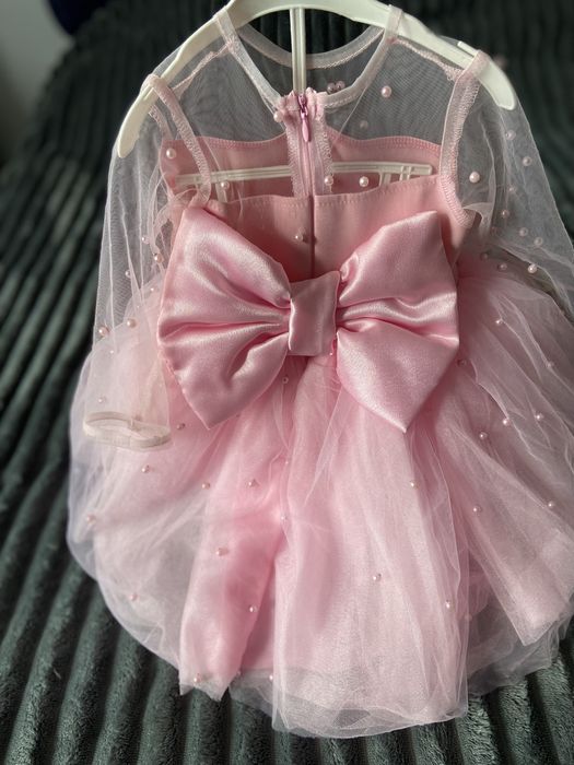 Святкова сукня на 1 р для дівчинки рожевого кольору