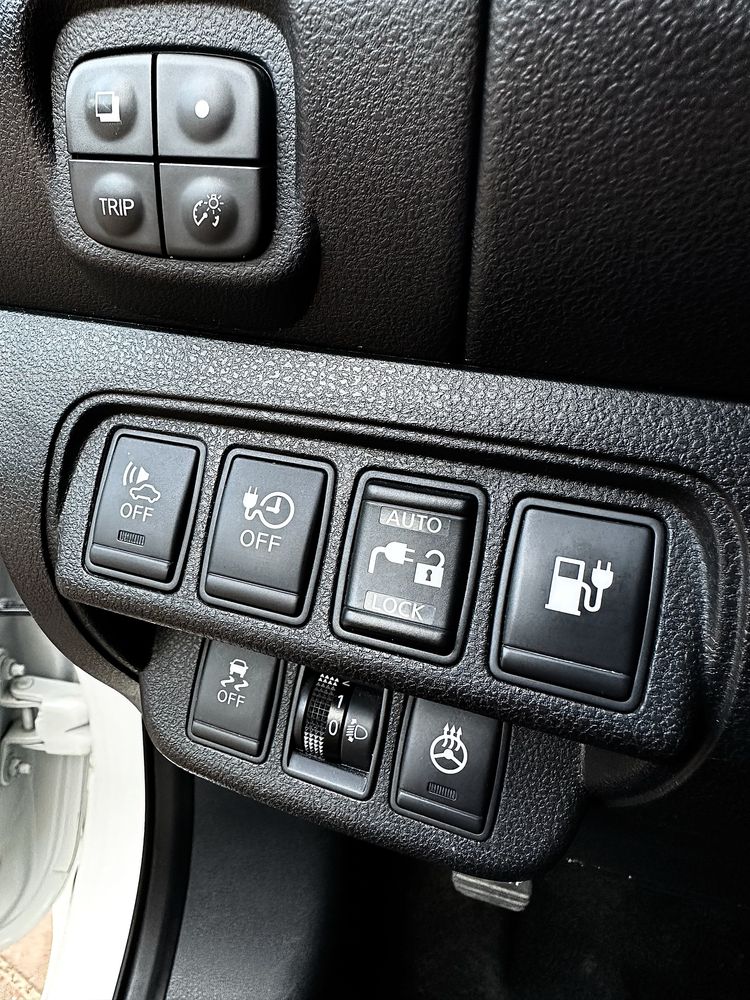 Nissan leaf з WEBASTO в продажі