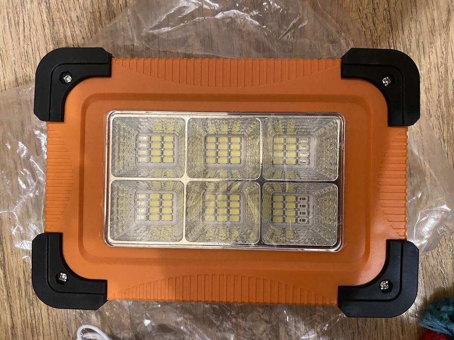 светильник FOYU FO-TA162 30W + power bank  с солнечной панелью