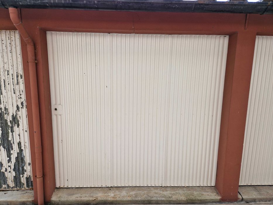 Alugo Garagem Tipo Box