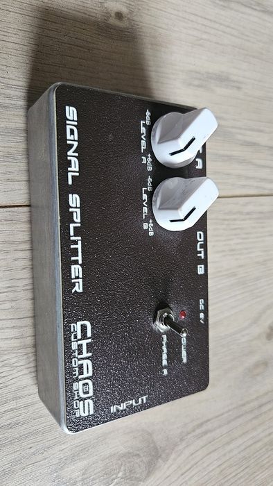Chaos signal splitter