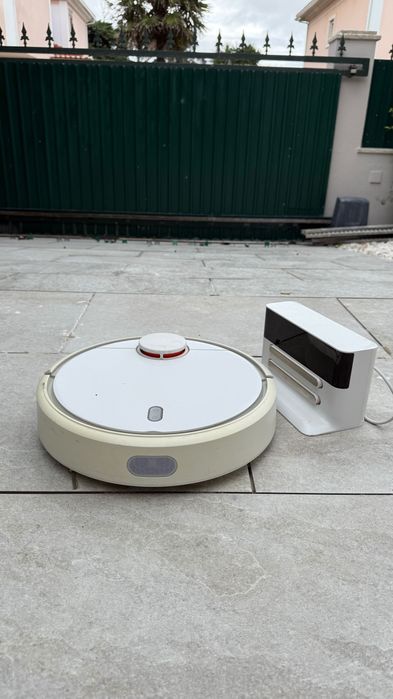 À venda: Aspirador Robô Xiaomi Mi Robot Vacuum (usado, ótimo estado!)