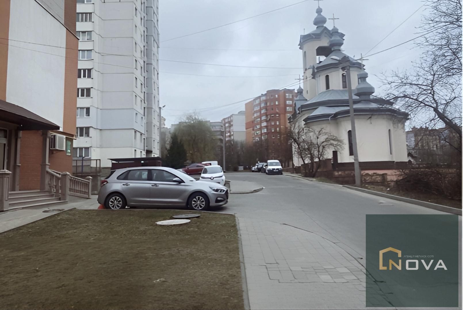 Оренда комерційного приміщення по вул.Лучаківского