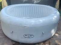 Niecka basenowa jacuzzi Bestway Lay-Z-Spa Paris