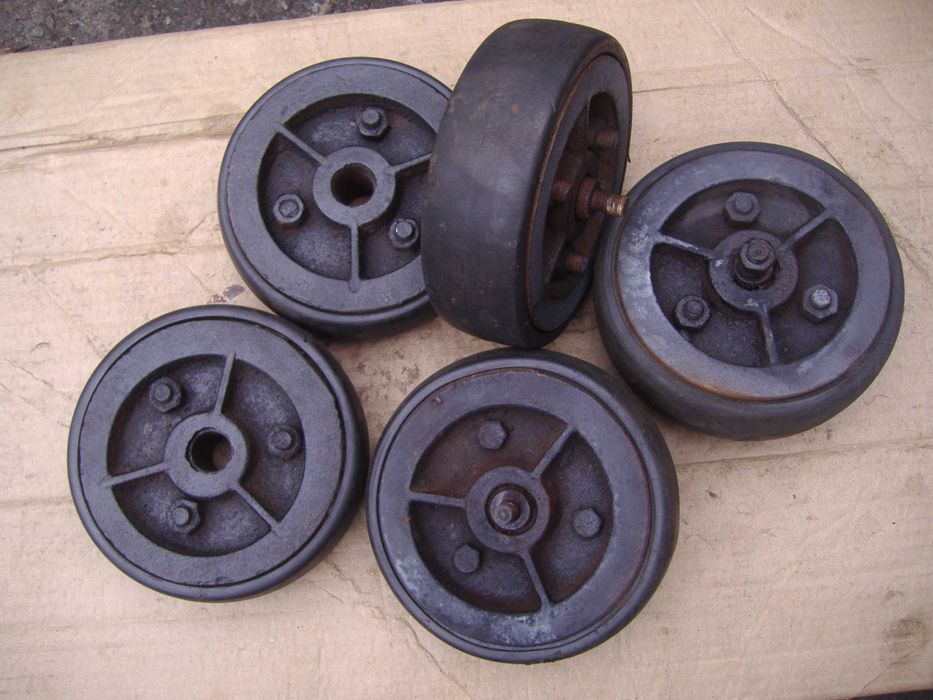 Колесо для садовой техники СССР (диаметр 16см,ширина 5см) тачка садова