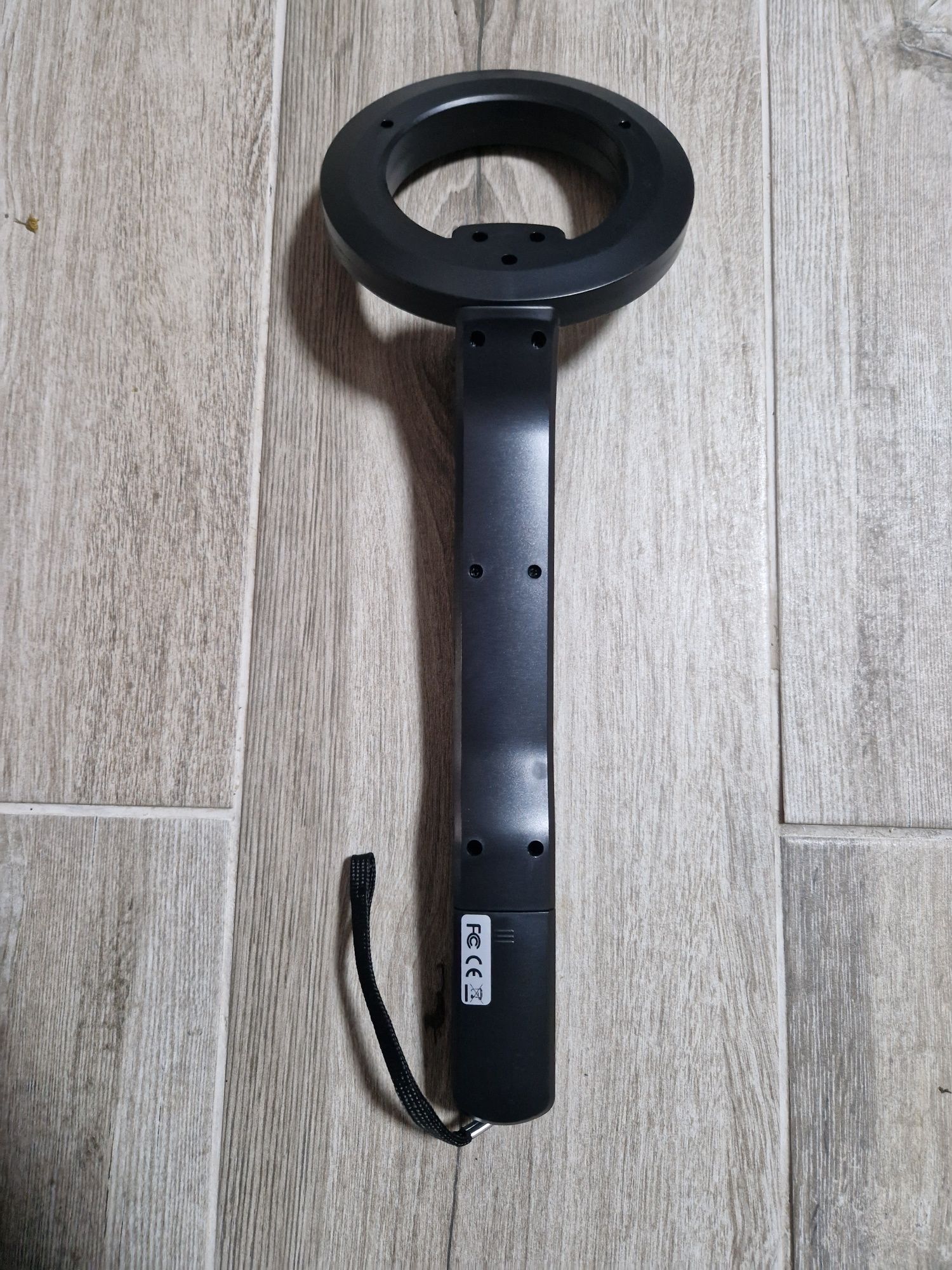 Detector de metais profissional e tesouros.  Novo