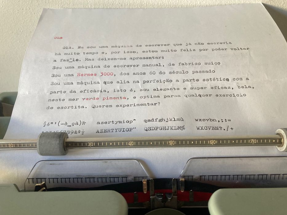 Máquina de escrever  *** Hermes 3000